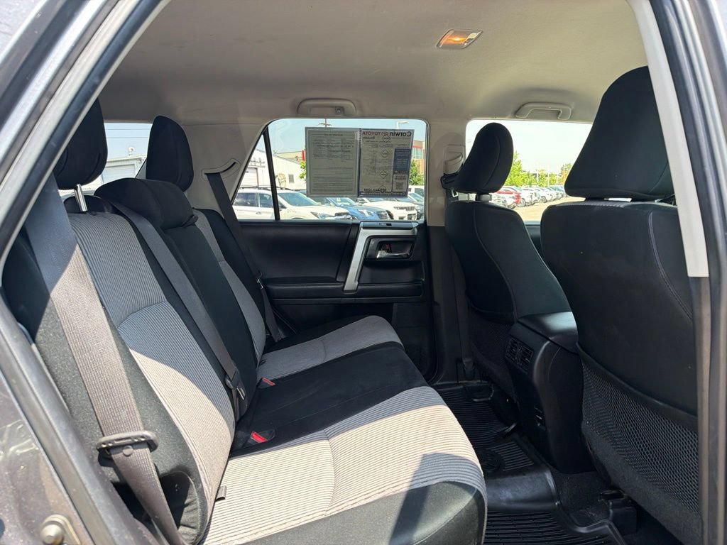 Used 2018 Toyota 4Runner SR5 AWD/4WD image 14