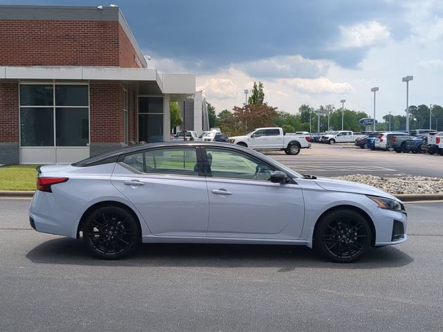 New 2026 Nissan Altima 2.5 SR w/ SR Midnight Edition Package FWD image 2