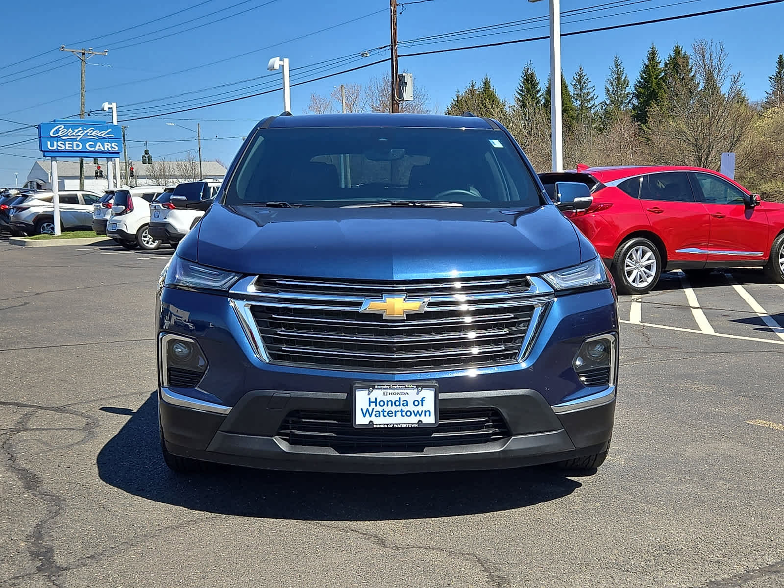 Used 2023 Chevrolet Traverse LT w/ LT Premium Package image 2