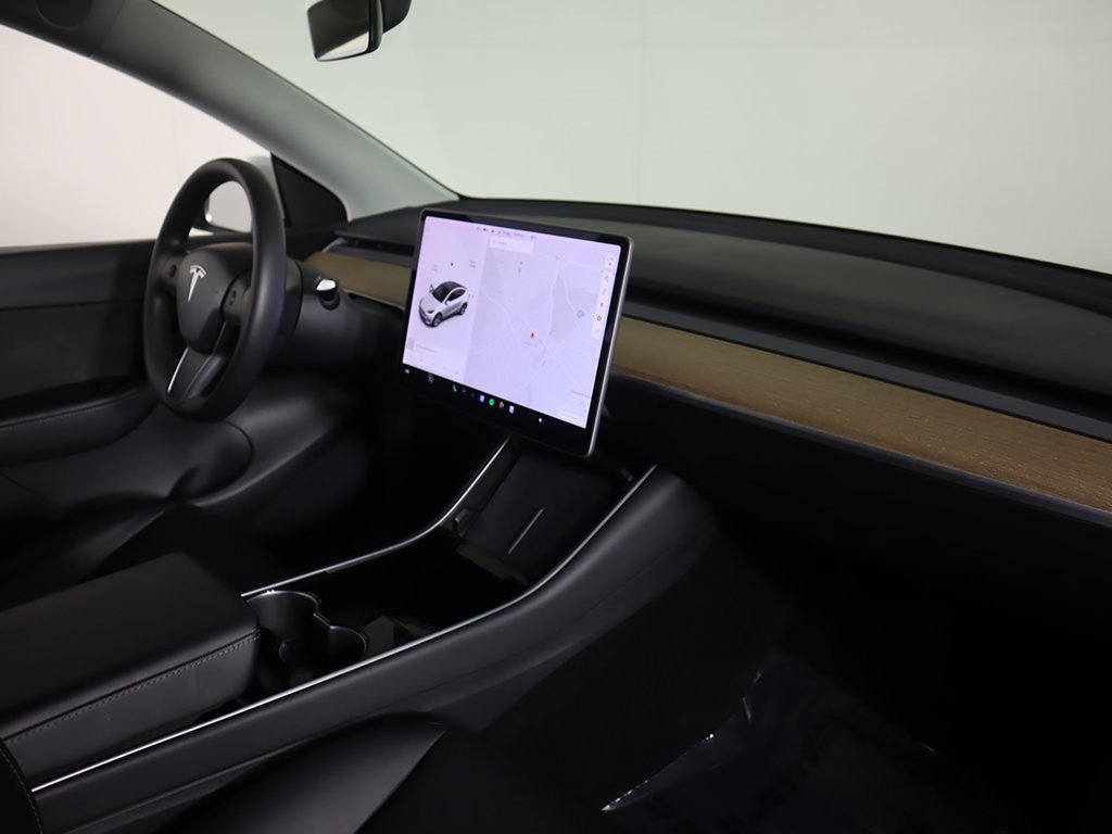Used 2021 Tesla Model Y Long Range image 29