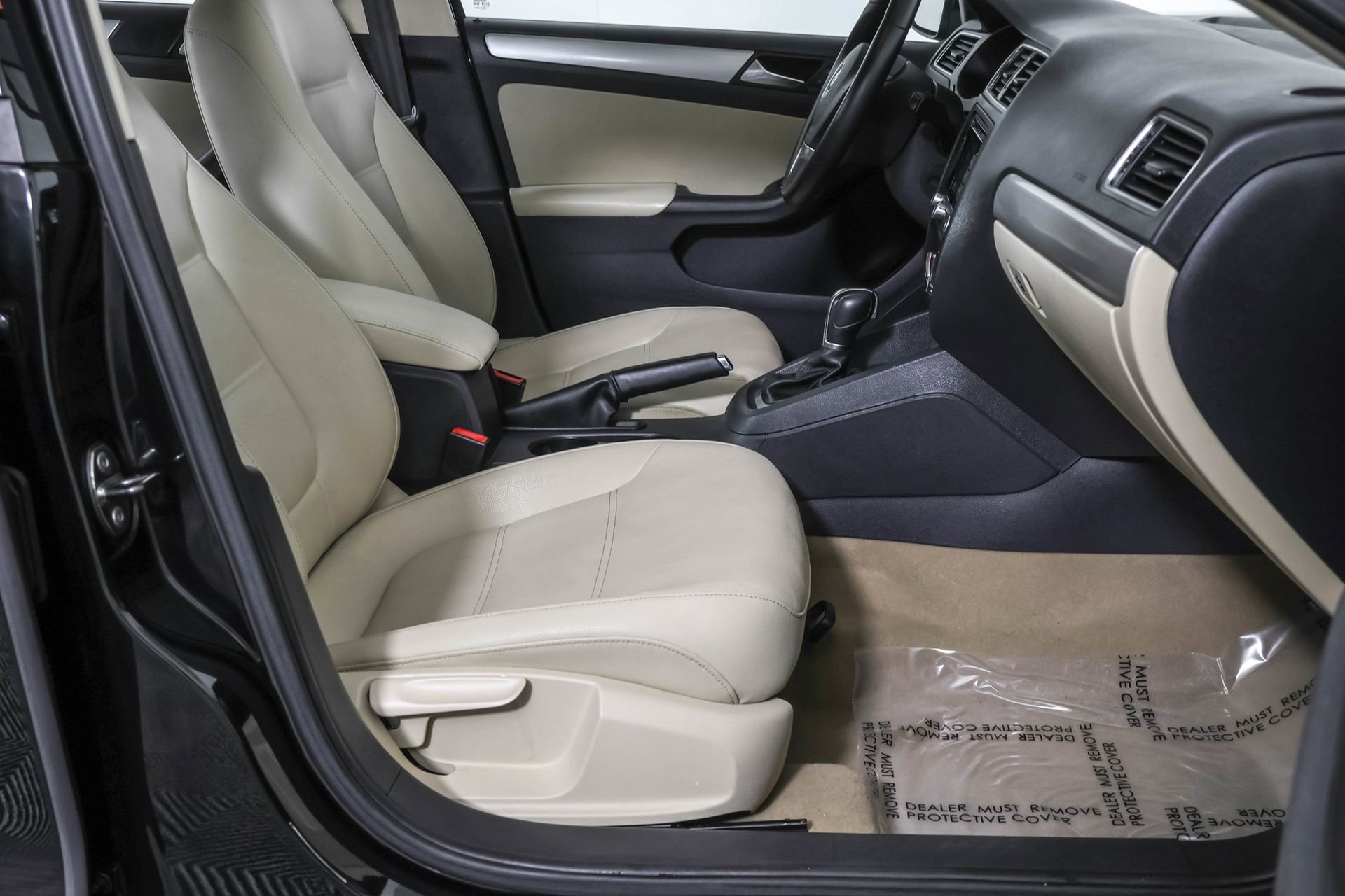 Used 2012 Volkswagen Jetta SEL image 43