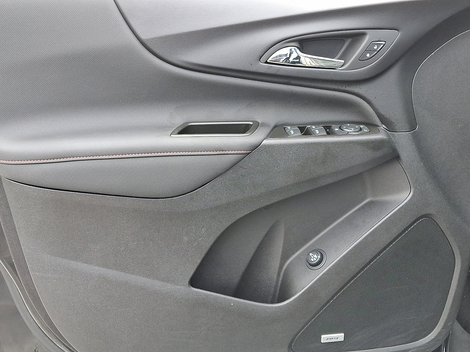 Used 2024 Chevrolet Equinox RS w/ RS Leather Package image 12