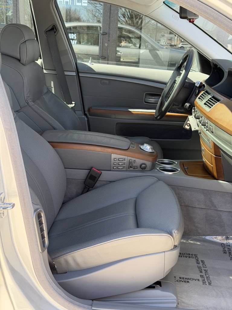 Used 2002 BMW 745i RWD image 52