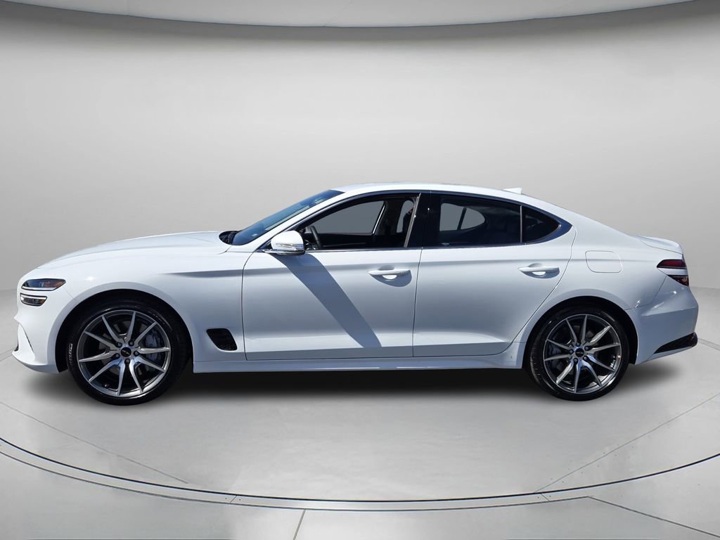 Used 2026 Genesis G70 2.5T RWD image 3