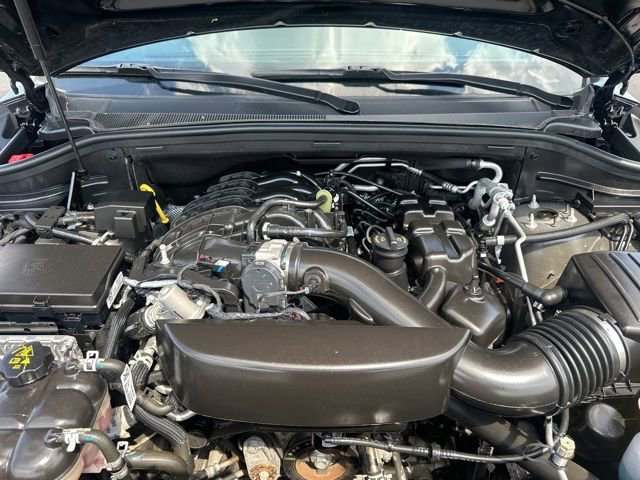 Used 2024 Dodge Durango GT AWD/4WD image 40