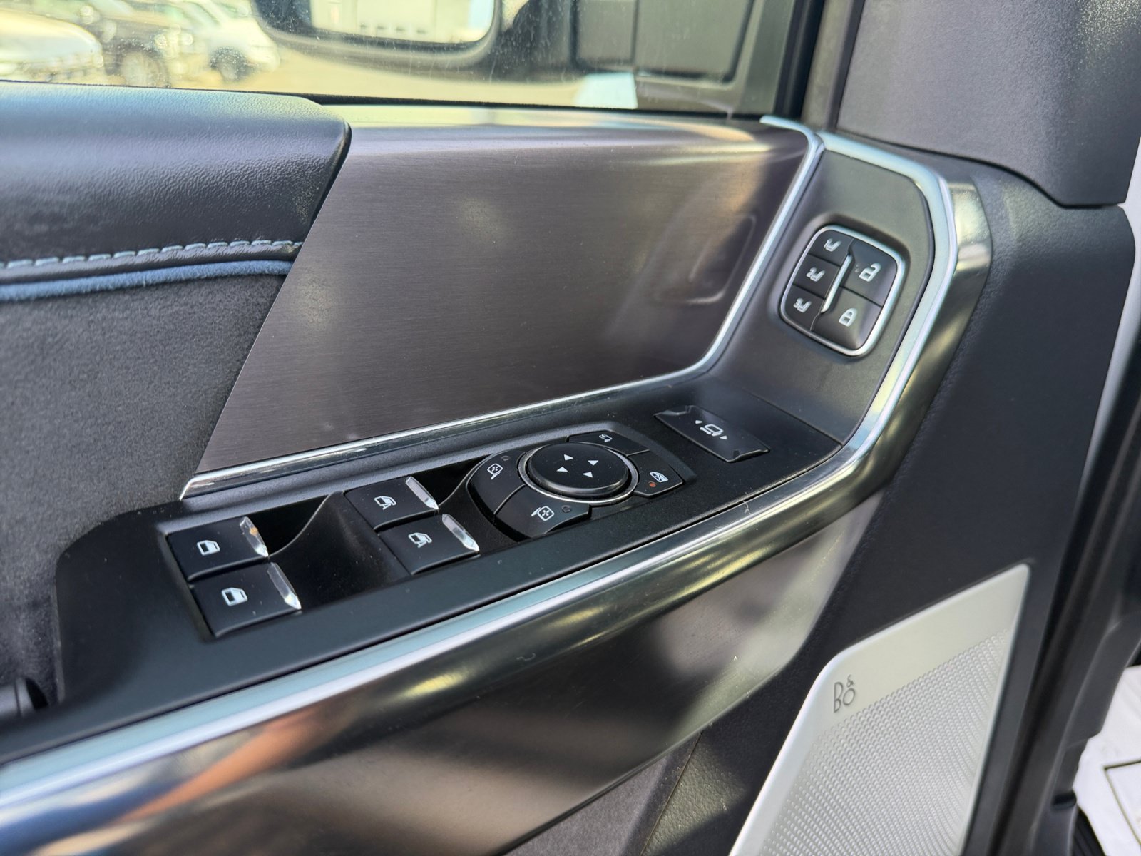 Used 2026 Ford F350 Platinum w/ Tremor Off-Road Package AWD/4WD image 18