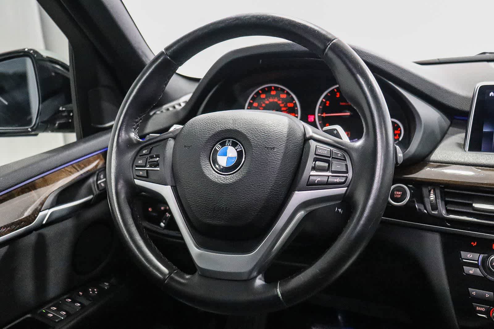 Used 2018 BMW X5 xDrive40e w/ Premium Package AWD/4WD image 16