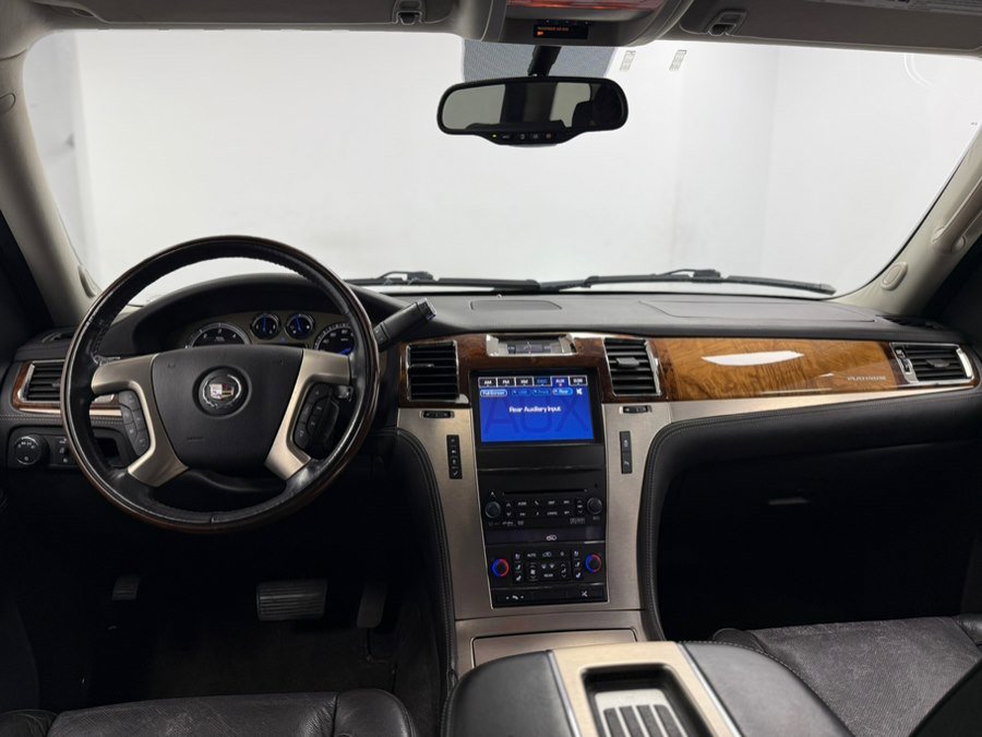 Used 2013 Cadillac Escalade Platinum AWD/4WD image 62