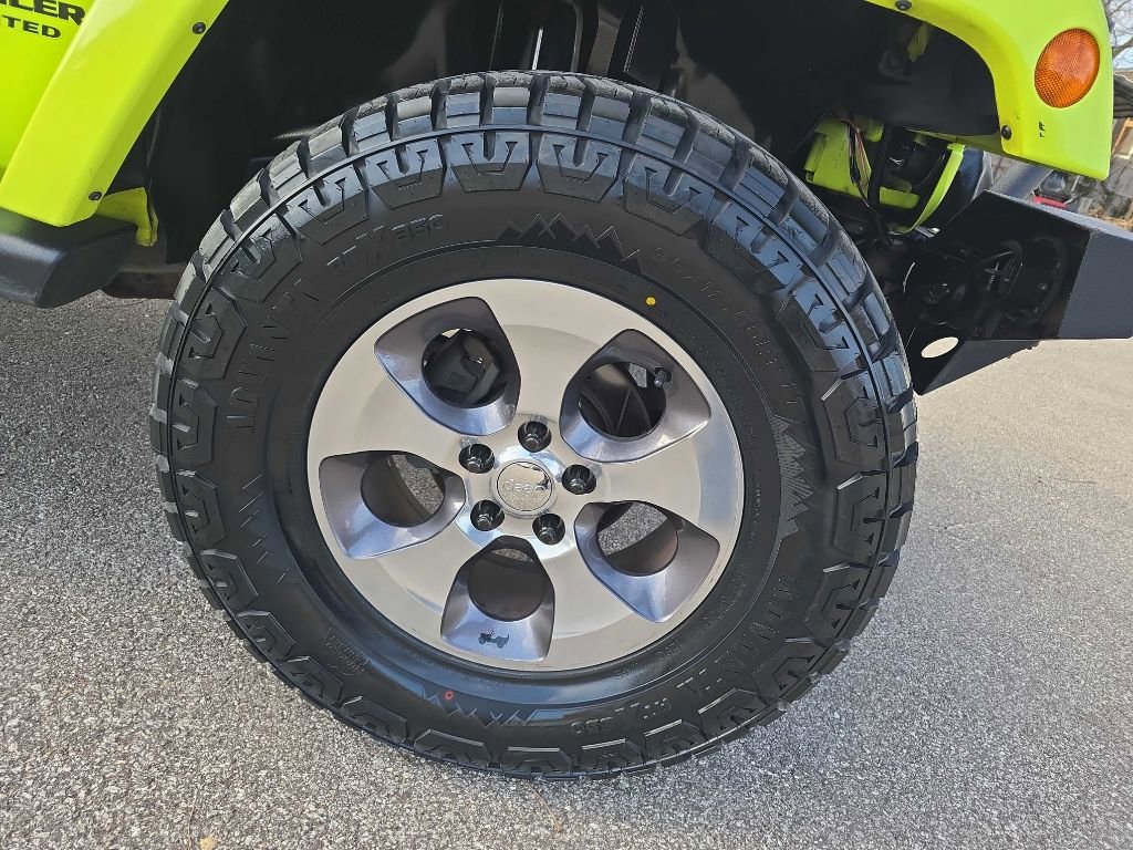 Used 2016 Jeep Wrangler Unlimited Sahara image 34