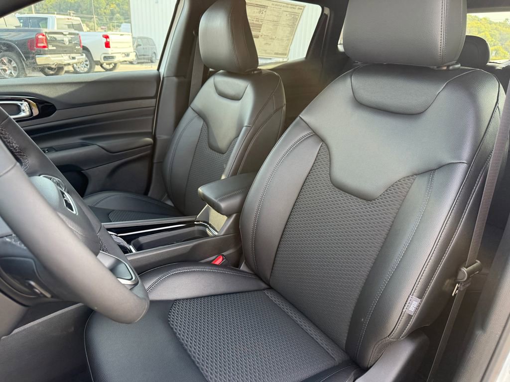 New 2026 Jeep Compass Latitude w/ Quick Order Package 29K image 21