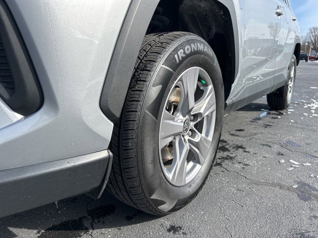 Used 2024 Toyota RAV4 XLE image 12