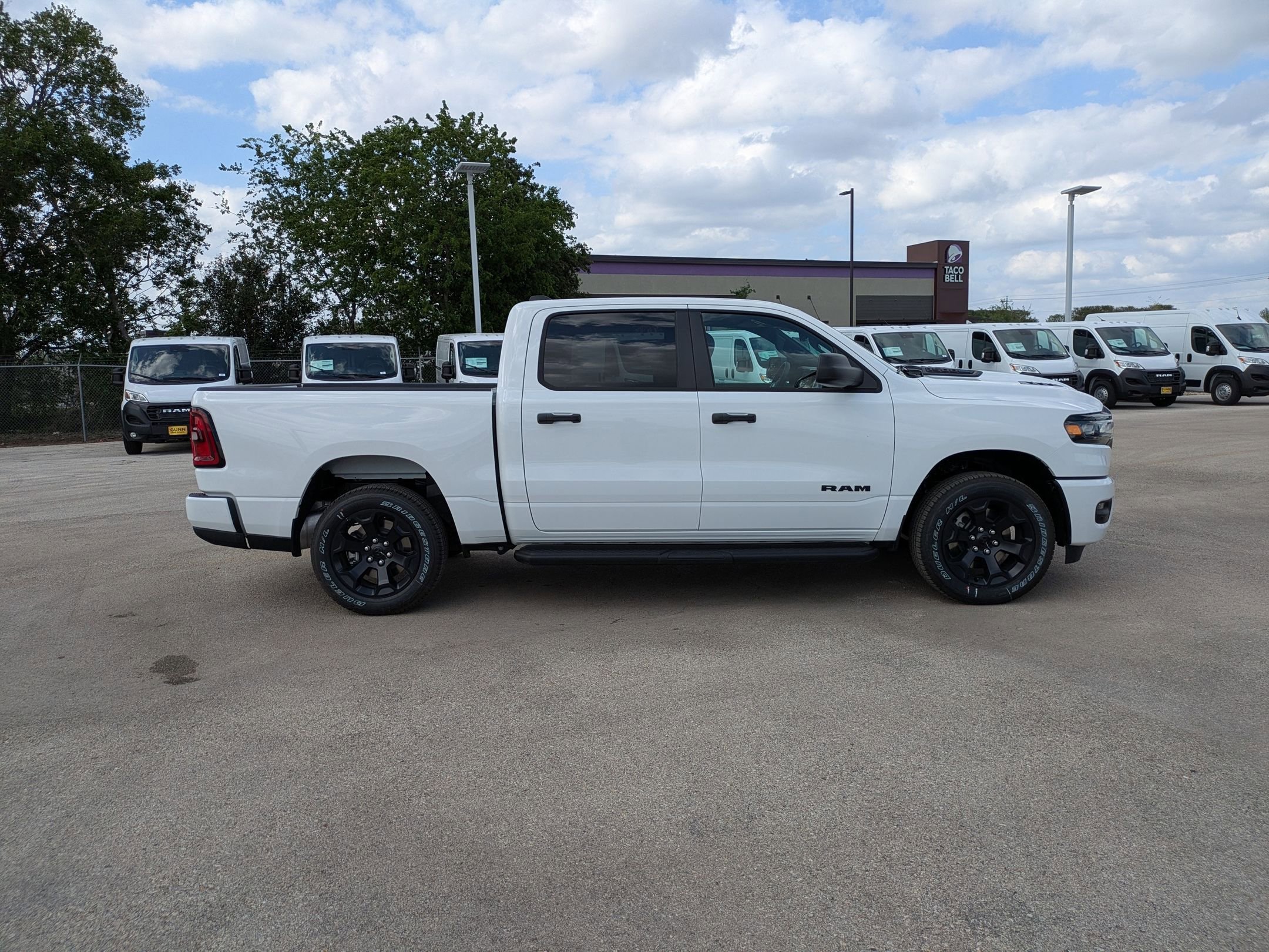 New 2026 RAM 1500 Express AWD/4WD image 2