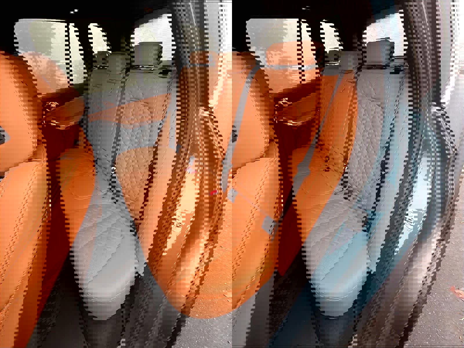 Used 2025 BMW X5 xDrive40i w/ Parking Assistance Package image 25