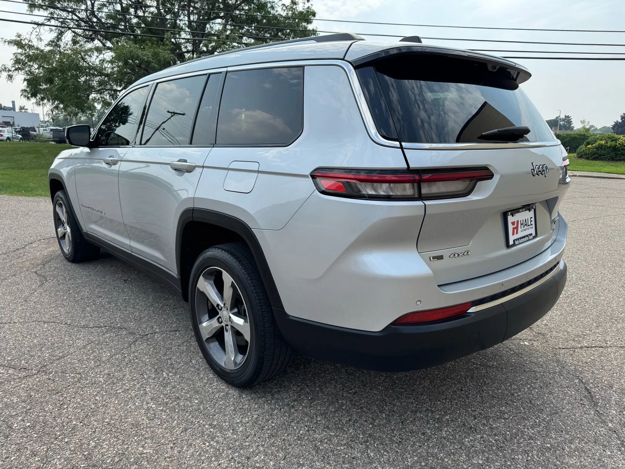 Used 2021 Jeep Grand Cherokee L Limited w/ Luxury Tech Group II image 7