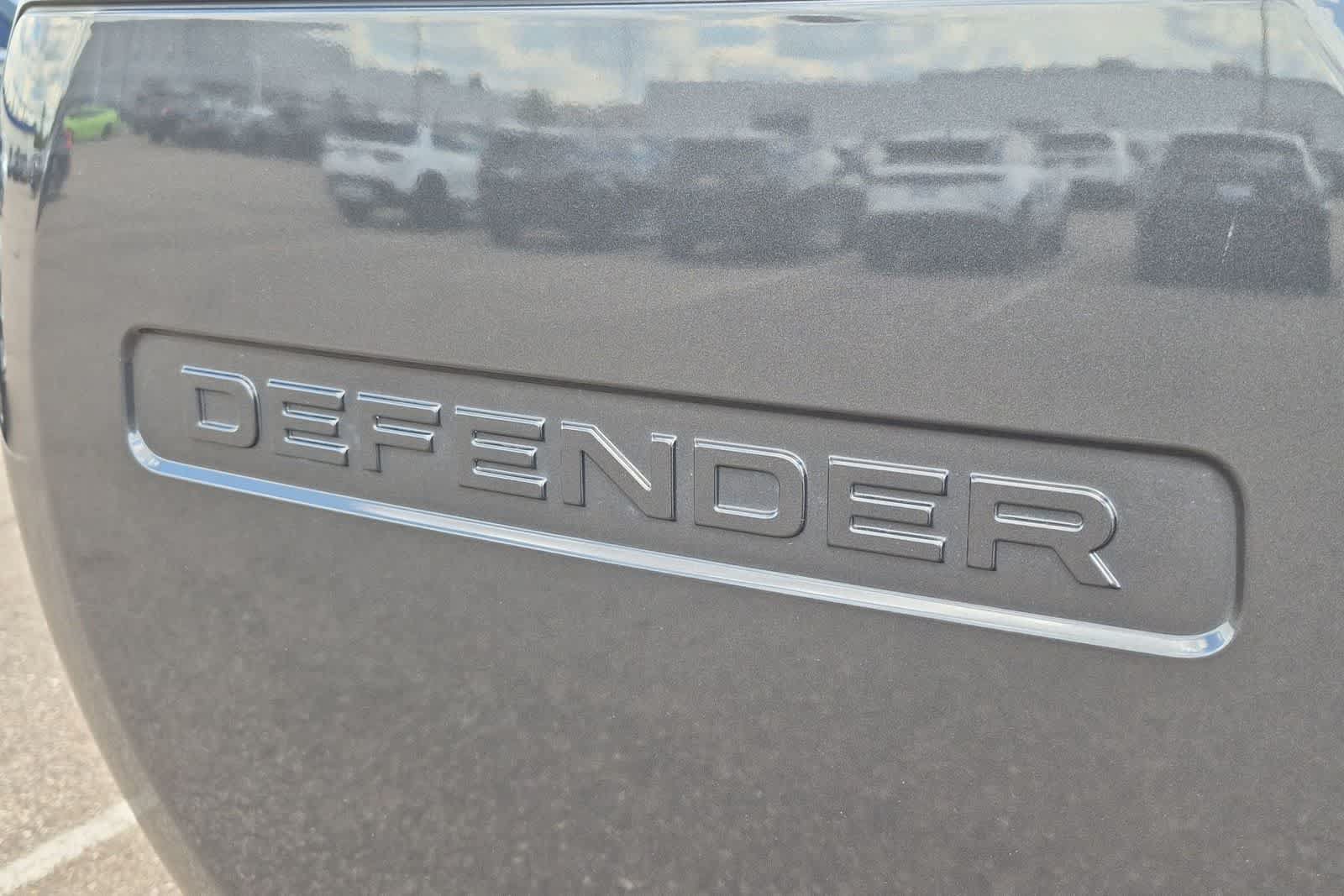 Certified 2023 Land Rover Defender 110 X-Dynamic SE AWD/4WD image 12