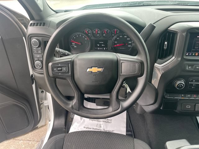 Used 2020 Chevrolet Silverado 1500 Custom w/ Custom Value Package AWD/4WD image 23