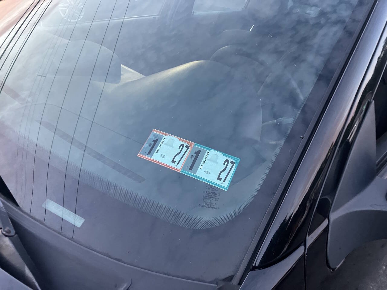 Used 2010 Ford Focus SE FWD image 12