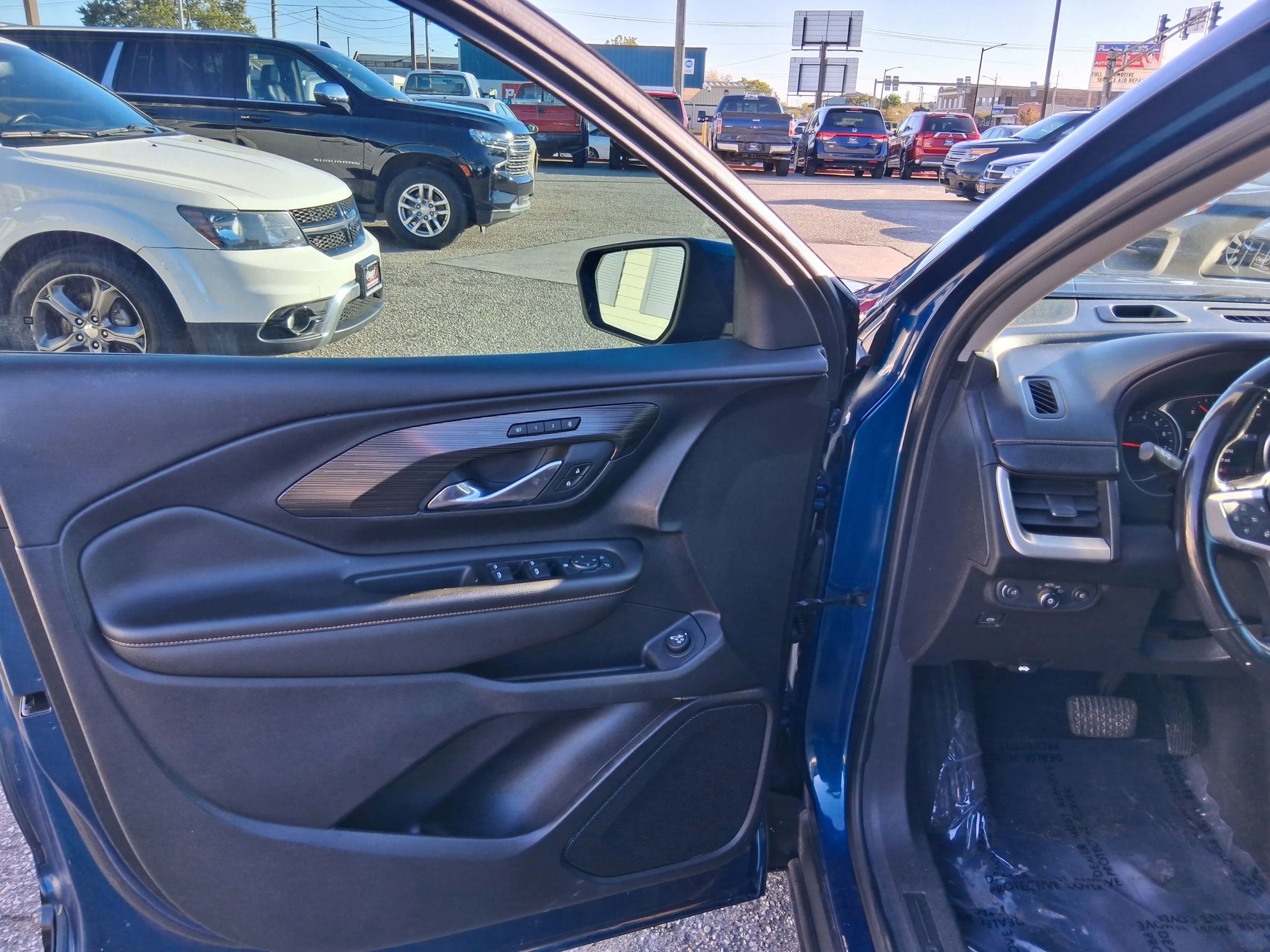 Used 2021 GMC Terrain SLT image 12