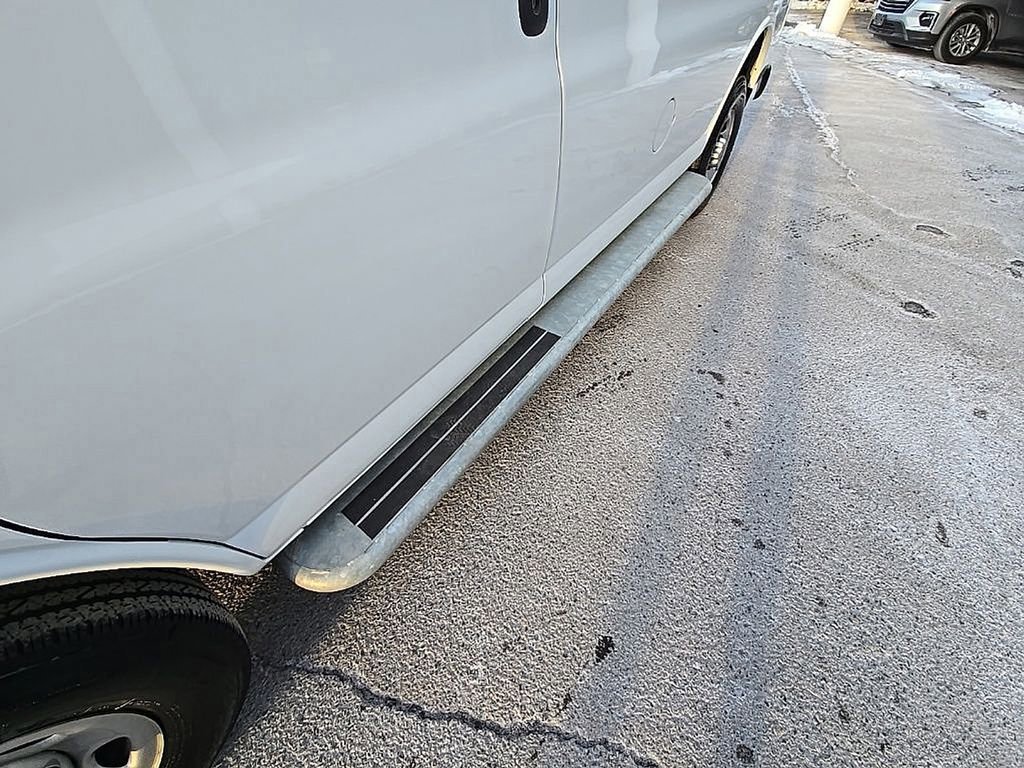 Used 2024 GMC Savana 2500 w/ Driver Convenience Package image 21