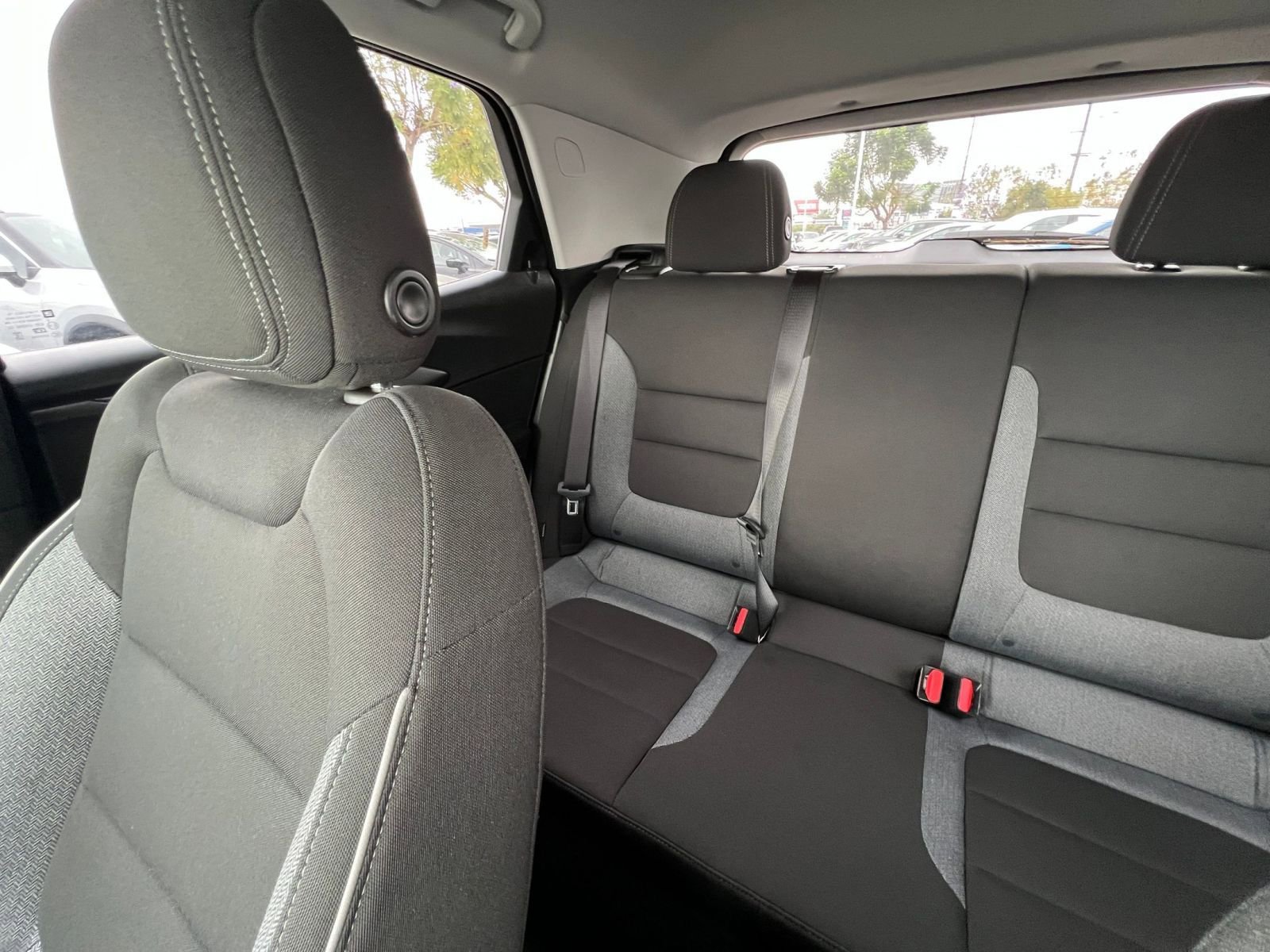 Used 2025 Chevrolet TrailBlazer LT FWD image 44