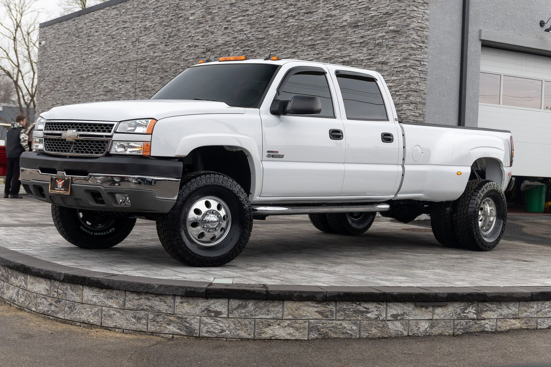 Used 2005 Chevrolet Silverado 3500 LT w/ Heavy-Duty Power Package image 5