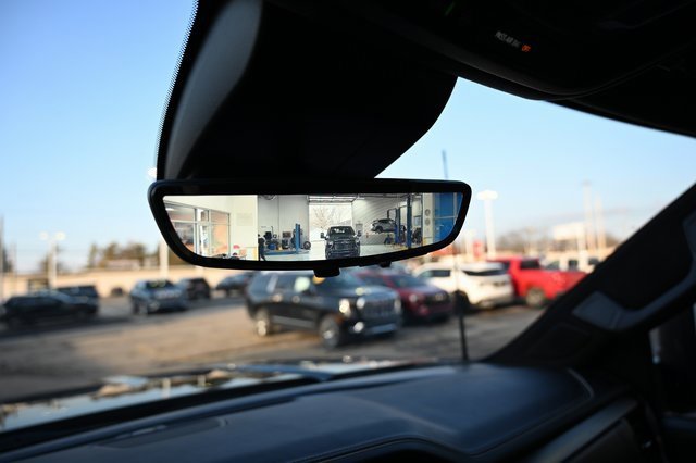 Used 2024 GMC Sierra 3500 Denali Ultimate image 25