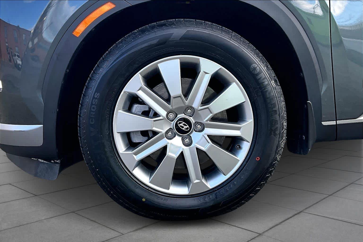 Used 2023 Hyundai Palisade SEL AWD/4WD image 11