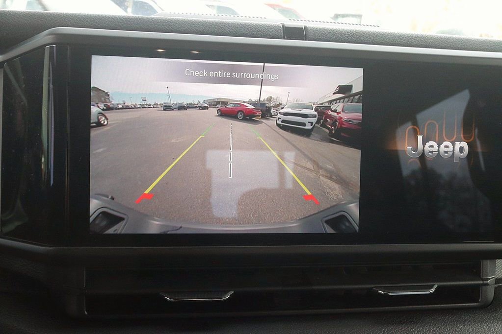 Used 2024 Jeep Gladiator Sport image 25