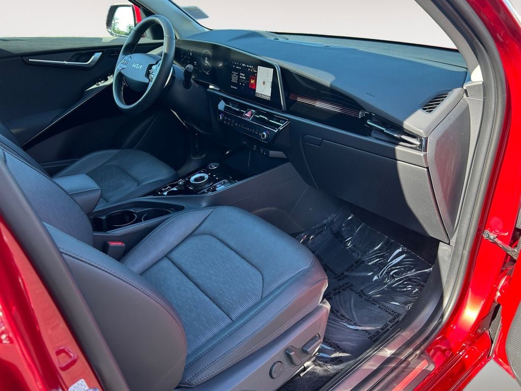 Used 2023 Kia Niro Wave w/ Wave Preserve Package FWD image 27