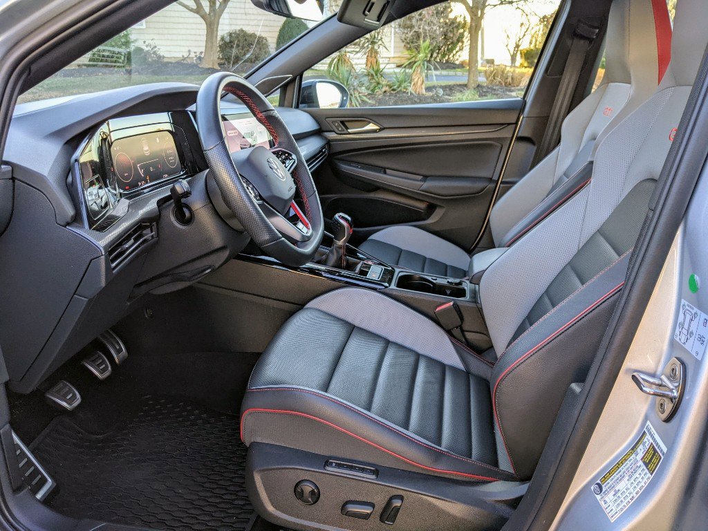 Used 2024 Volkswagen GTI Autobahn image 19