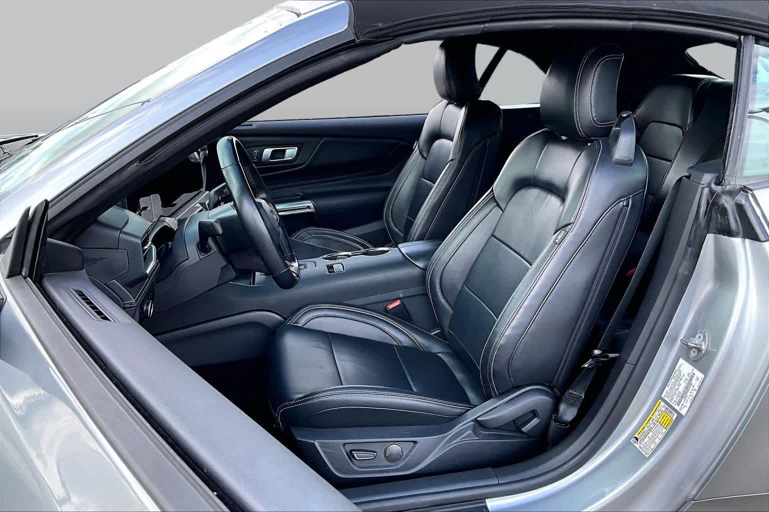 Used 2025 Ford Mustang Premium RWD image 7