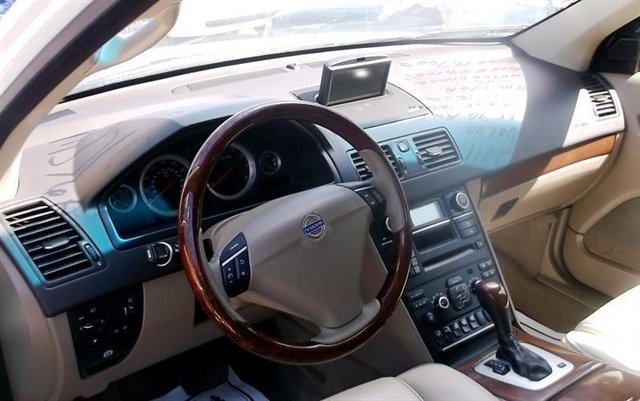 Used 2011 Volvo XC90 V8 AWD/4WD image 7