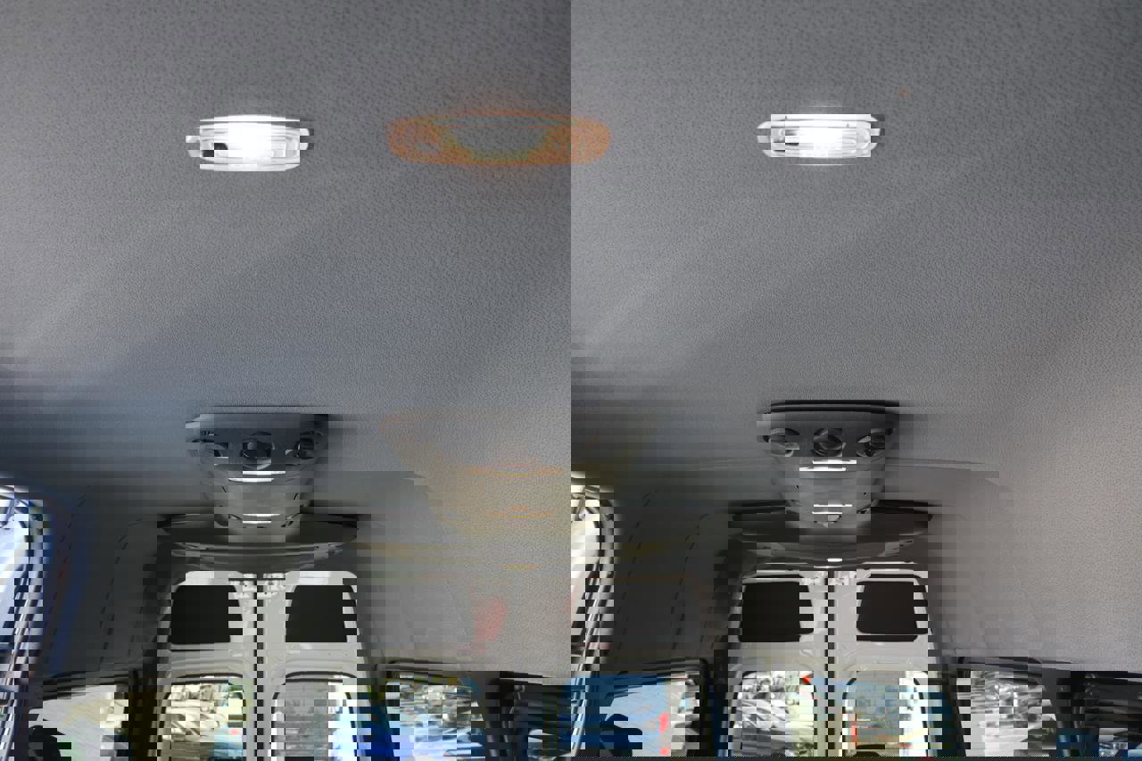 Used 2019 Mercedes-Benz Sprinter 2500 image 25