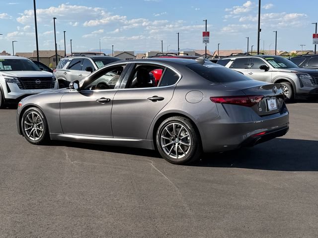 Used 2019 Alfa Romeo Giulia RWD image 3