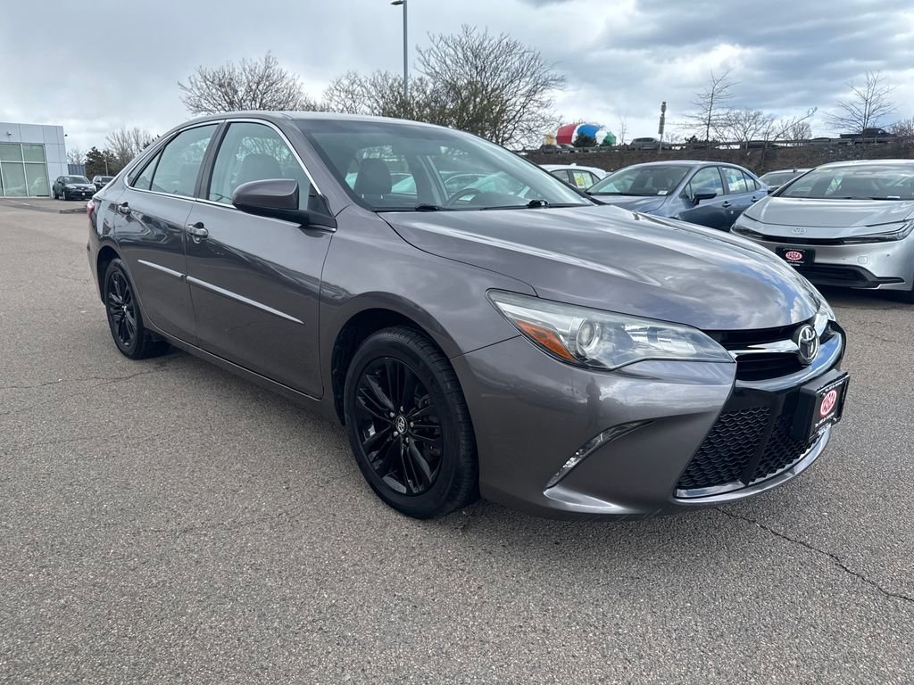 Used 2016 Toyota Camry SE w/ Protection Package (Q2) image 9