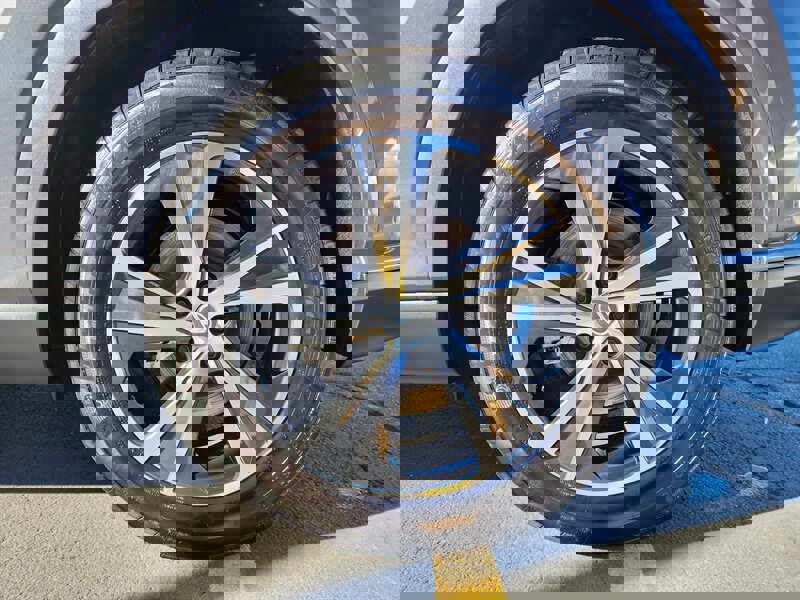 Used 2023 Lexus RX 350 Premium w/ Accessory Package AWD/4WD image 21