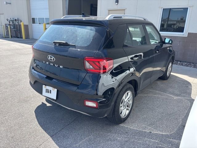 Used 2020 Hyundai Venue SEL w/ Convenience Package FWD image 7