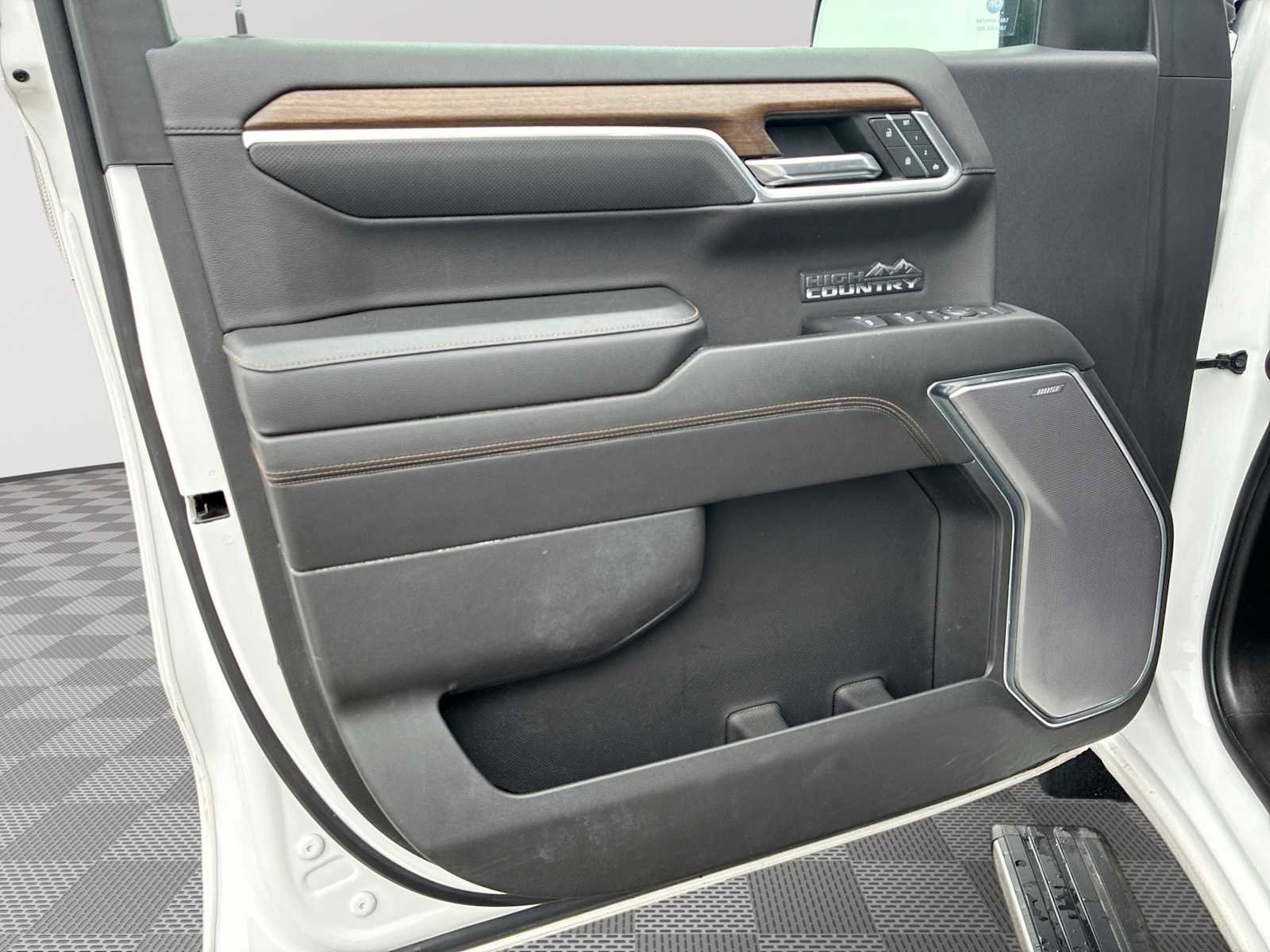 Certified 2022 Chevrolet Silverado 1500 High Country w/ Z71 Off-Road Package image 23