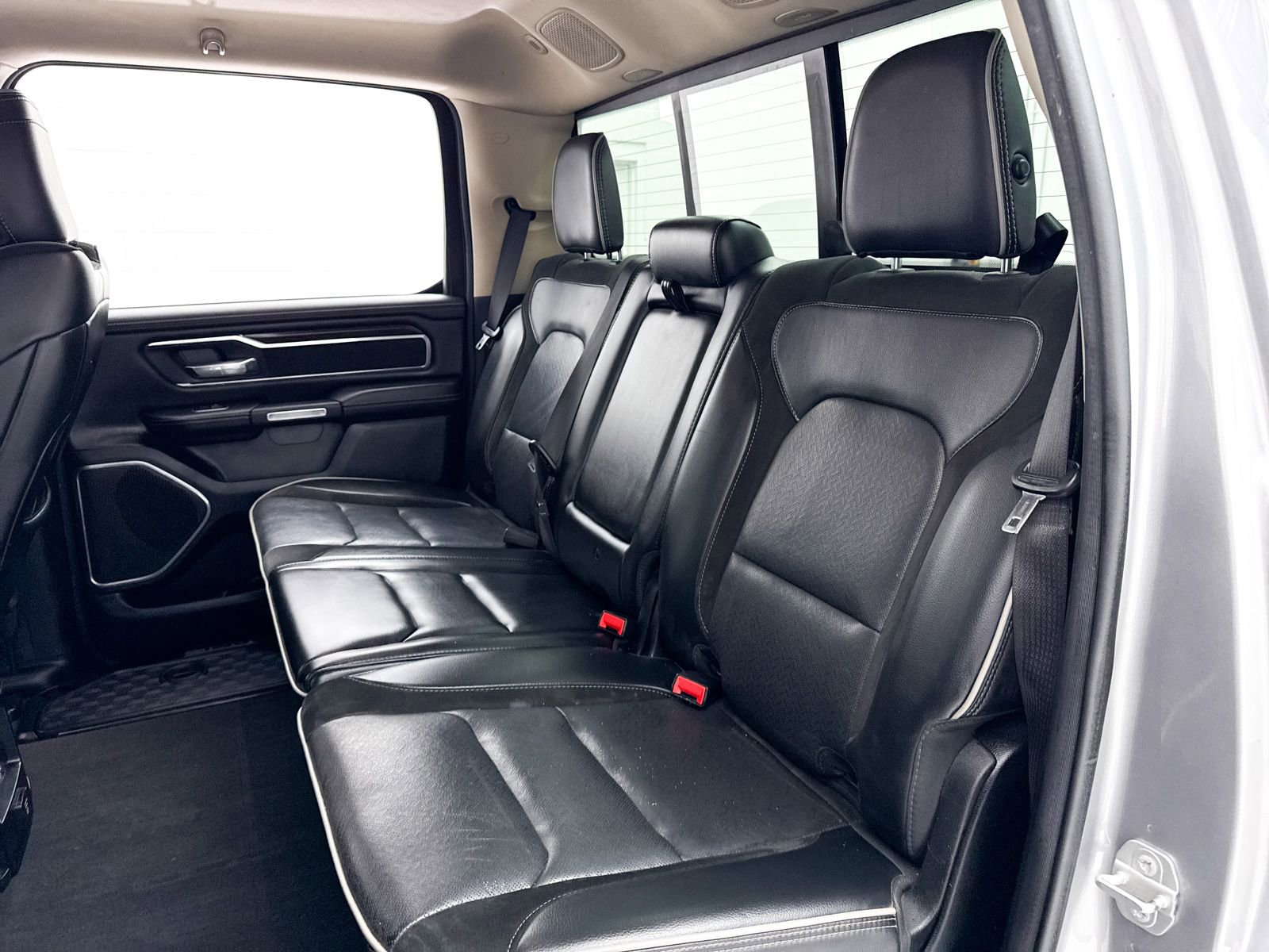 Used 2021 RAM 1500 Laramie w/ Off Road Group AWD/4WD image 27