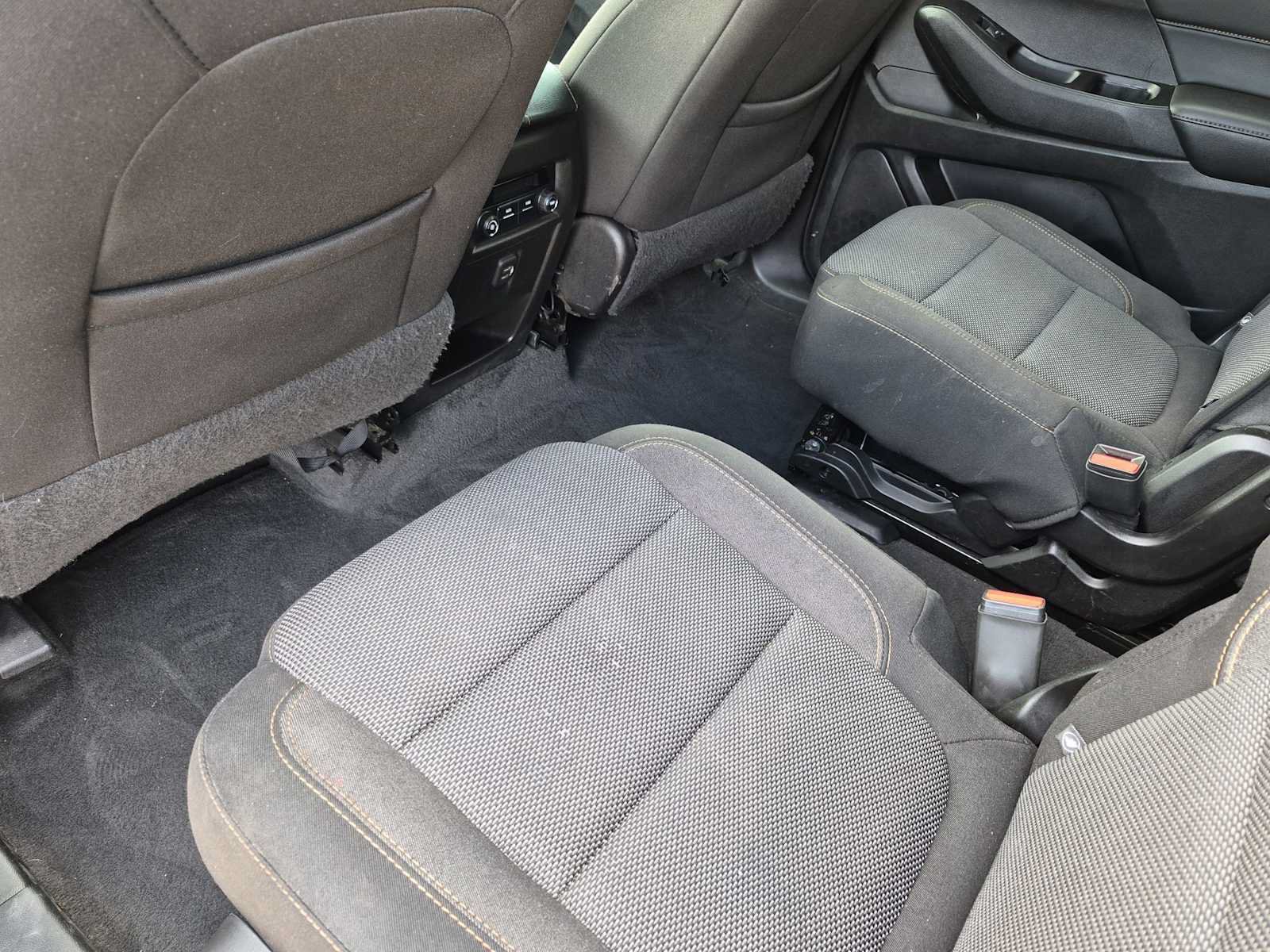 Used 2019 Chevrolet Traverse LT FWD image 26