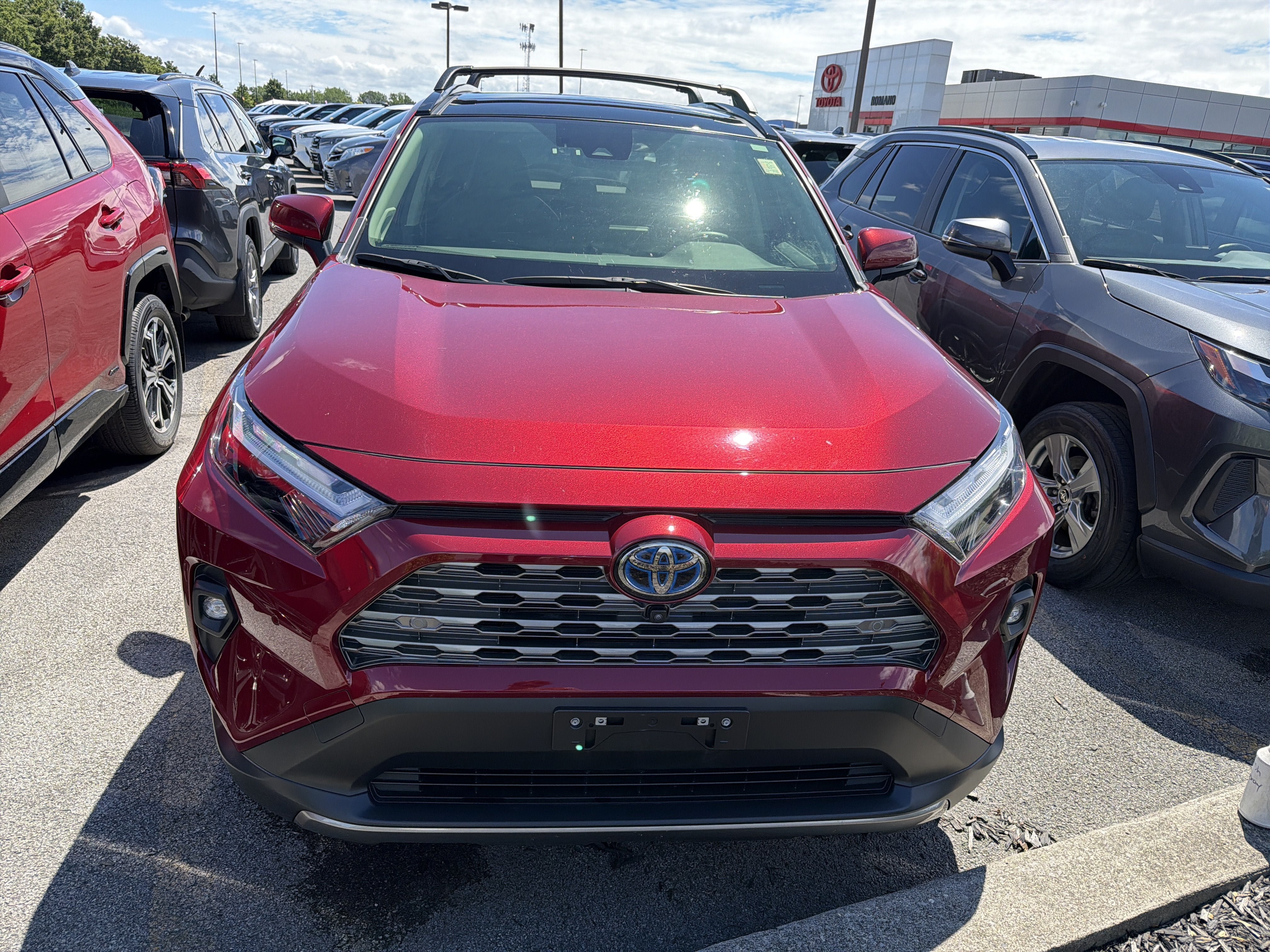 Used 2023 Toyota RAV4 Limited AWD/4WD image 3