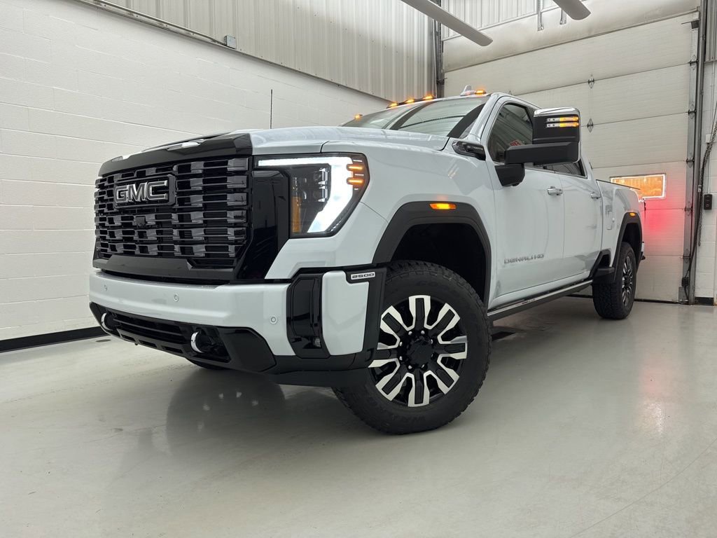 New 2026 GMC Sierra 2500 Denali Ultimate AWD/4WD image 3