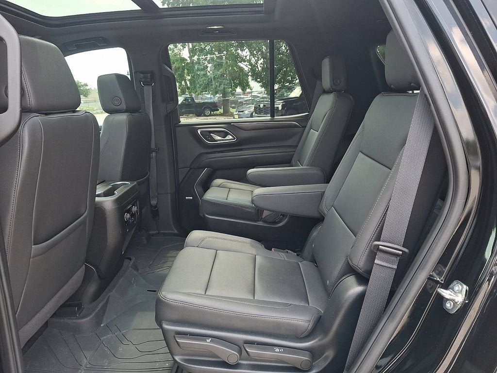 Certified 2024 Chevrolet Tahoe Z71 w/ Luxury Package AWD/4WD image 12