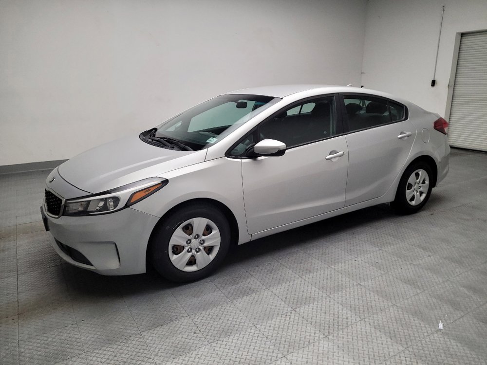 Used 2017 Kia Forte LX FWD image 2