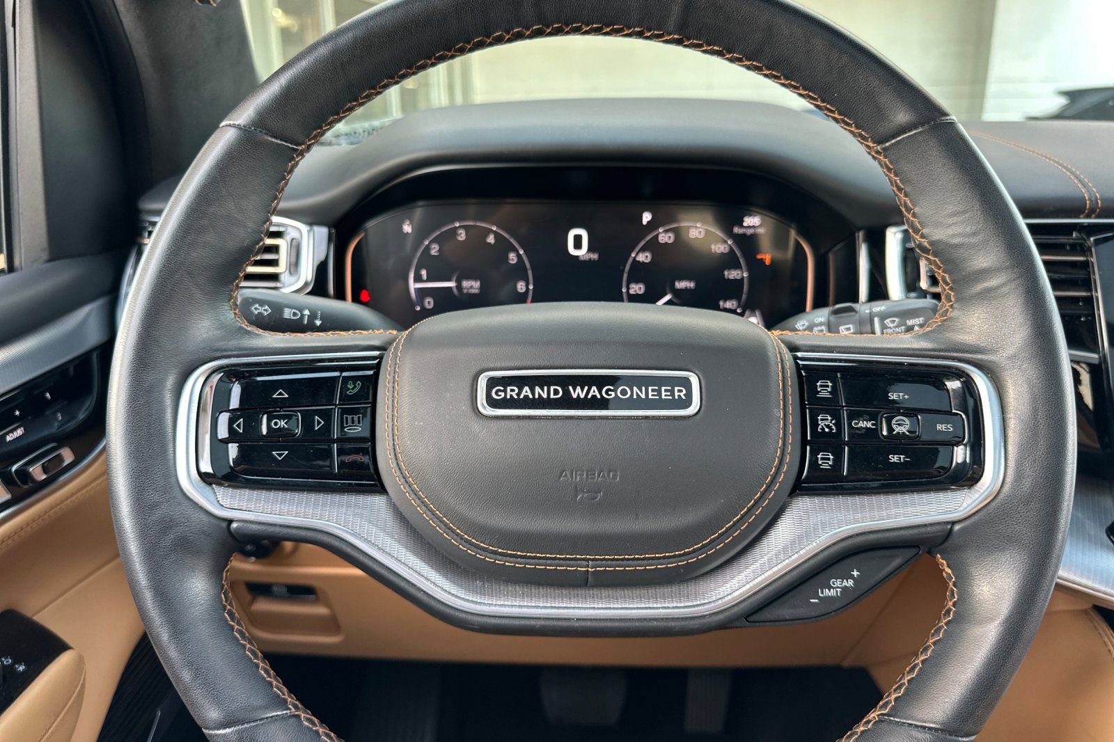 Used 2022 Jeep Grand Wagoneer Series III w/ Rear Seat Video Group 1 AWD/4WD image 26