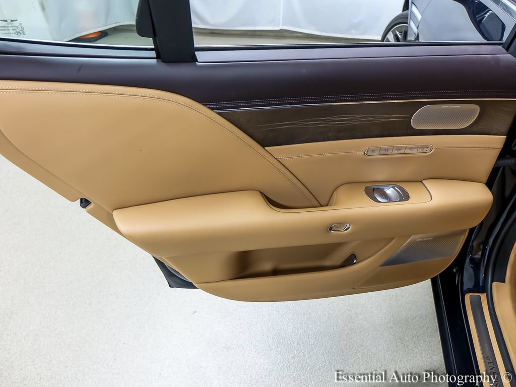 Used 2023 Genesis G90 3.5T AWD/4WD image 28