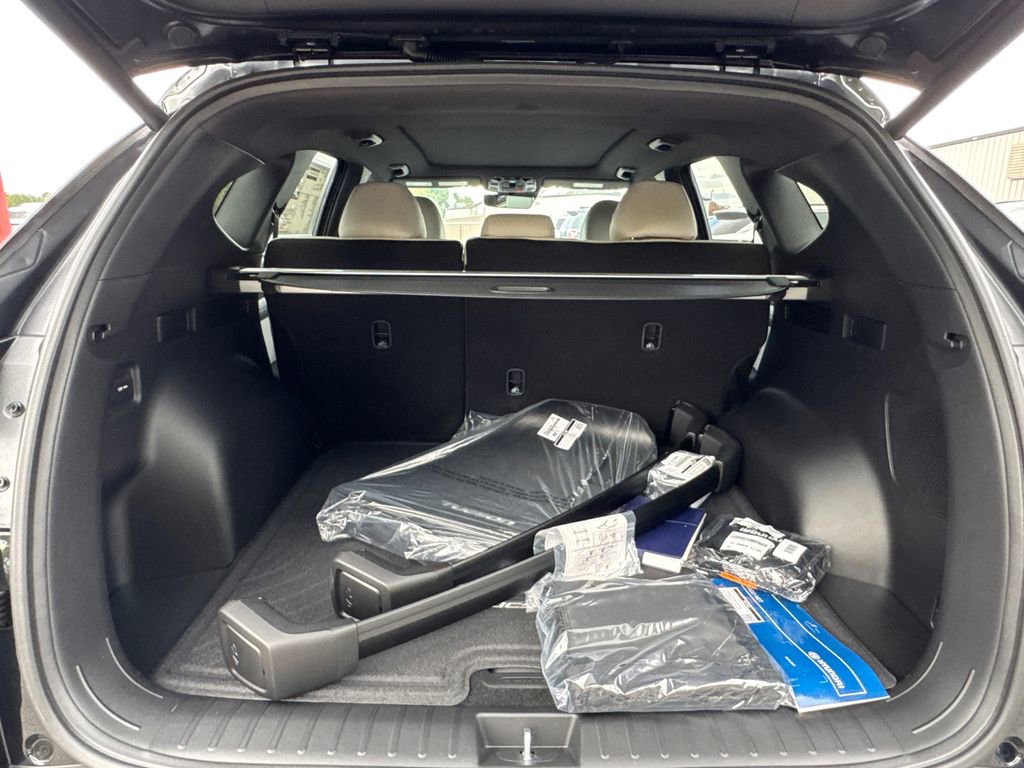 New 2026 Hyundai Tucson Limited image 14