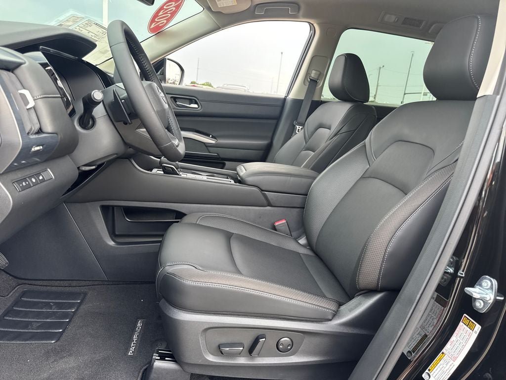 New 2026 Nissan Pathfinder SL FWD image 15