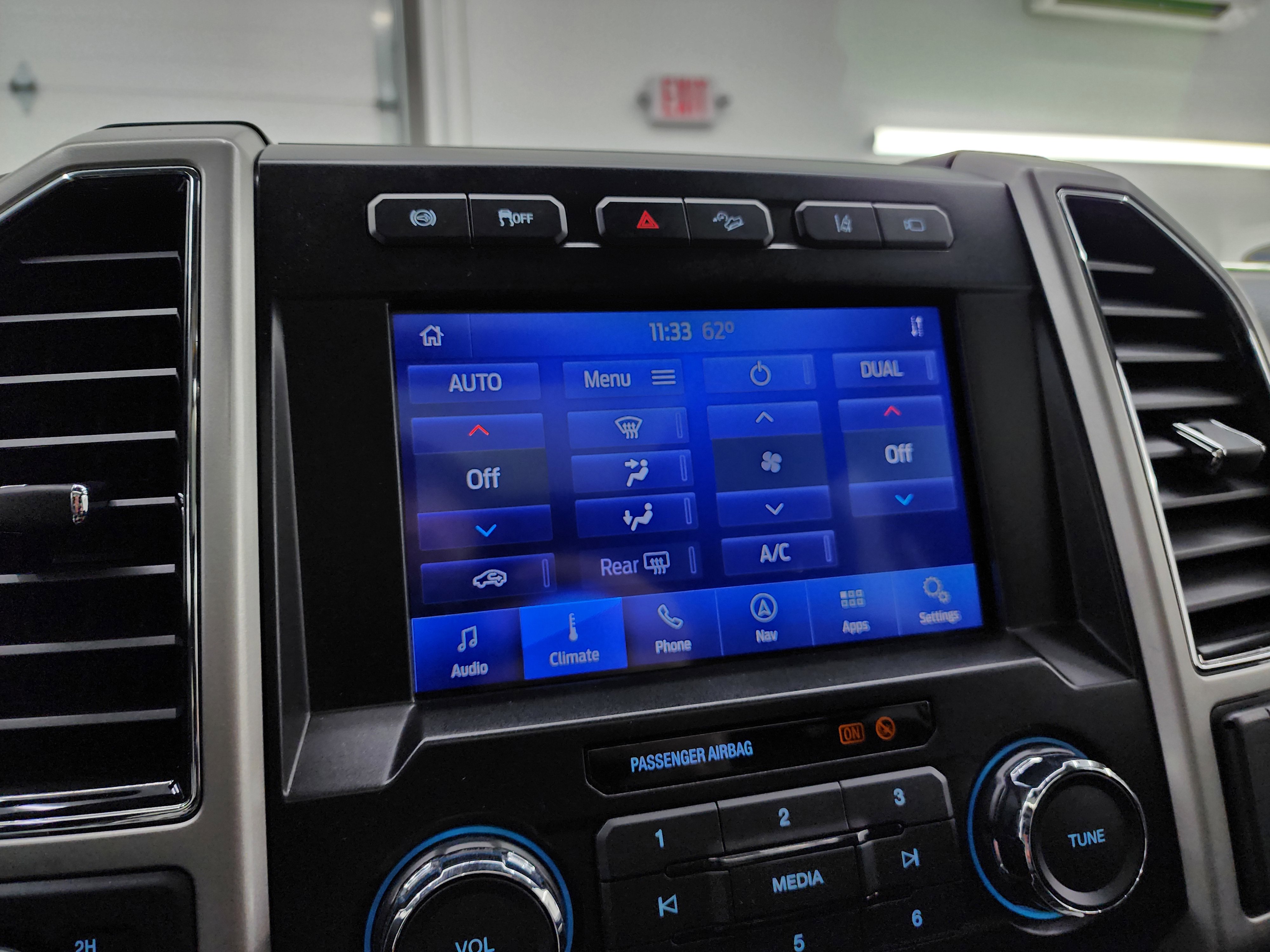 Used 2020 Ford F350 Lariat w/ Lariat Ultimate Package image 61