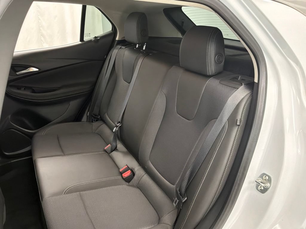 Used 2024 Buick Encore GX Preferred w/ Advanced Technology Package FWD image 19